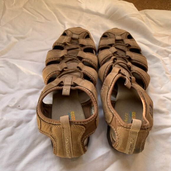 SKECHERS - Picture 3 of 3